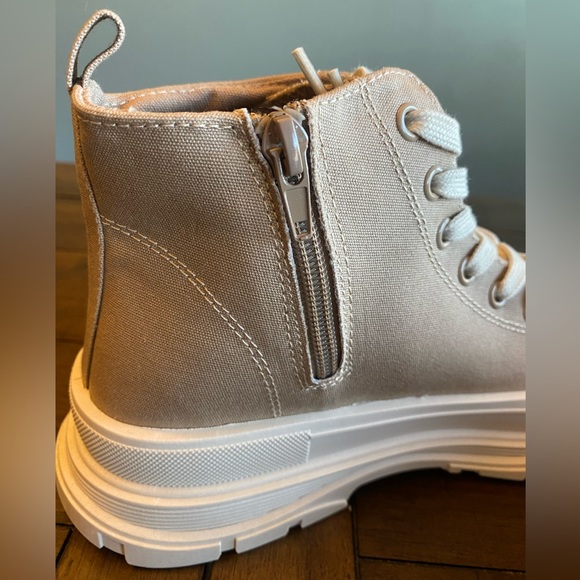 MIA Andi, Sand, canvas high top sneaker - Picture 4 of 8